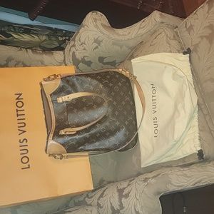 LOUIS VUITTON ODEN GM